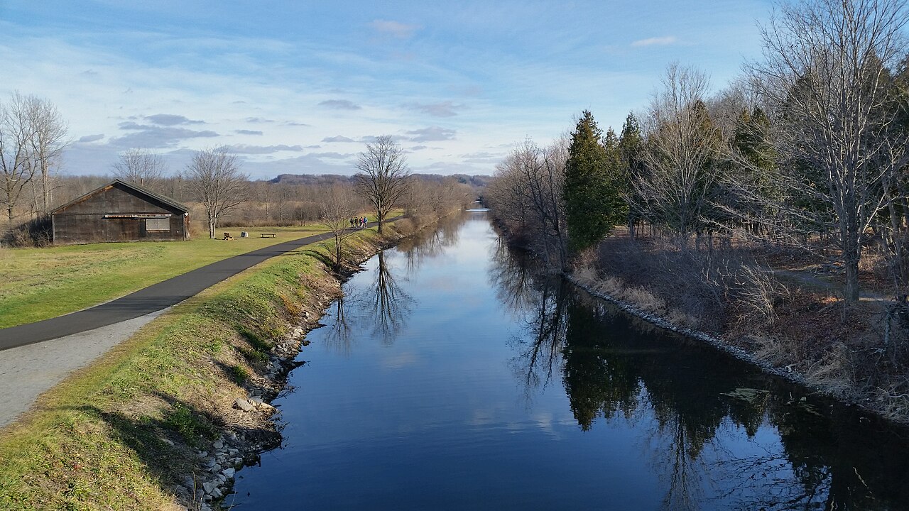 Old Erie Canal State Historic Park Trail Syracuse NY biking outdoor trail